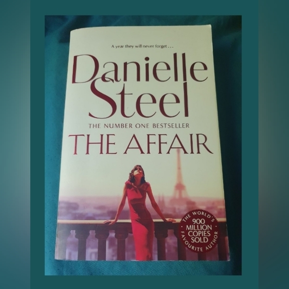 Danielle Steel Books Bundle - Picture 4 of 4